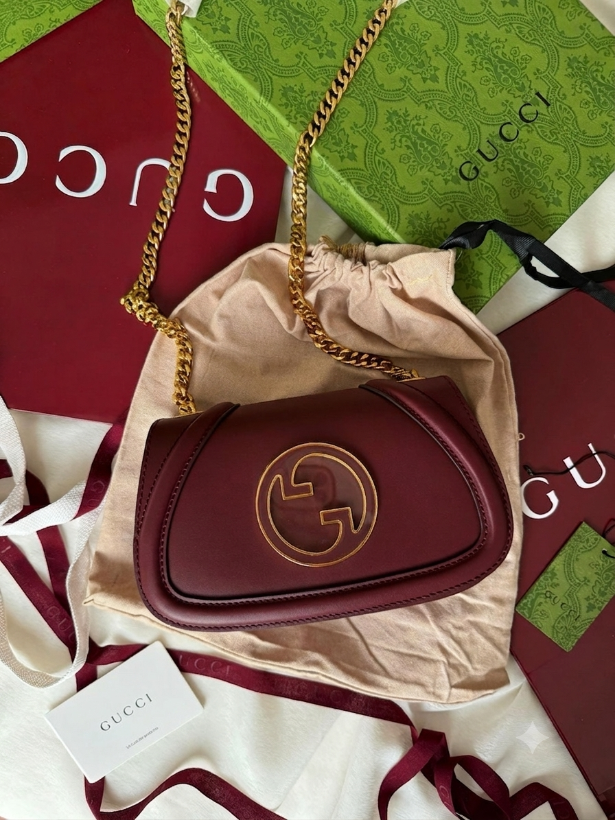 Gucci Blondie Shoulder Bag
