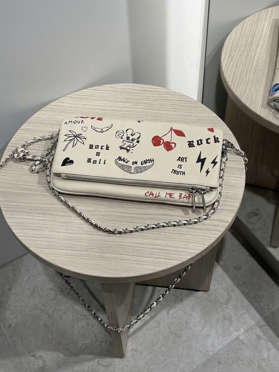 Zadig & Voltaire Rock Graffiti