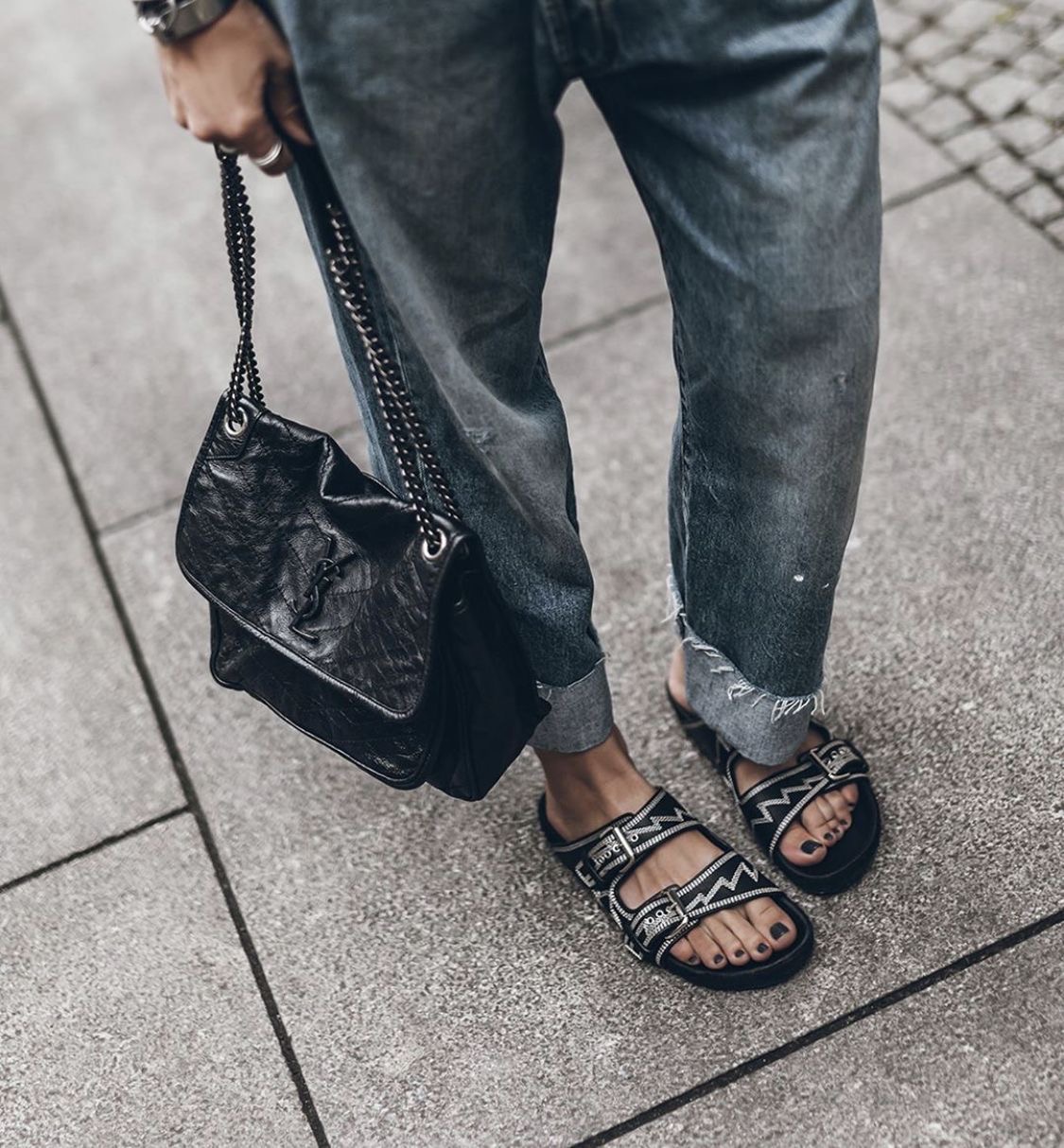 Yves Saint Laurent Niki Chain Bag