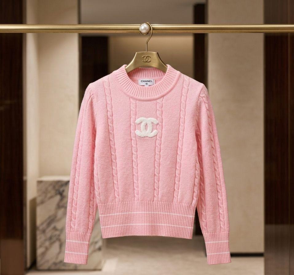 Chanel Coco Après-Ski Sweater