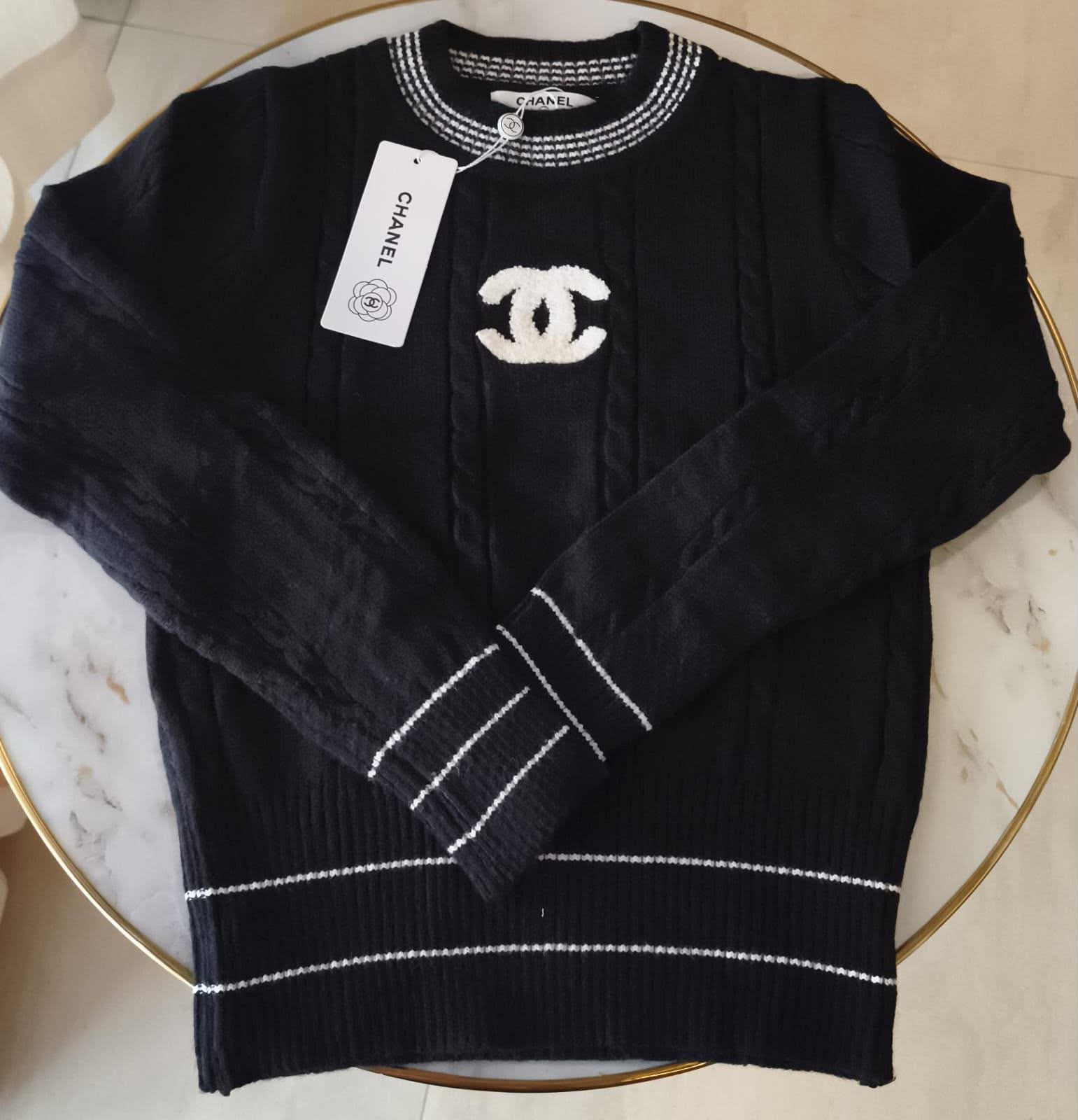 Chanel Coco Après-Ski Sweater