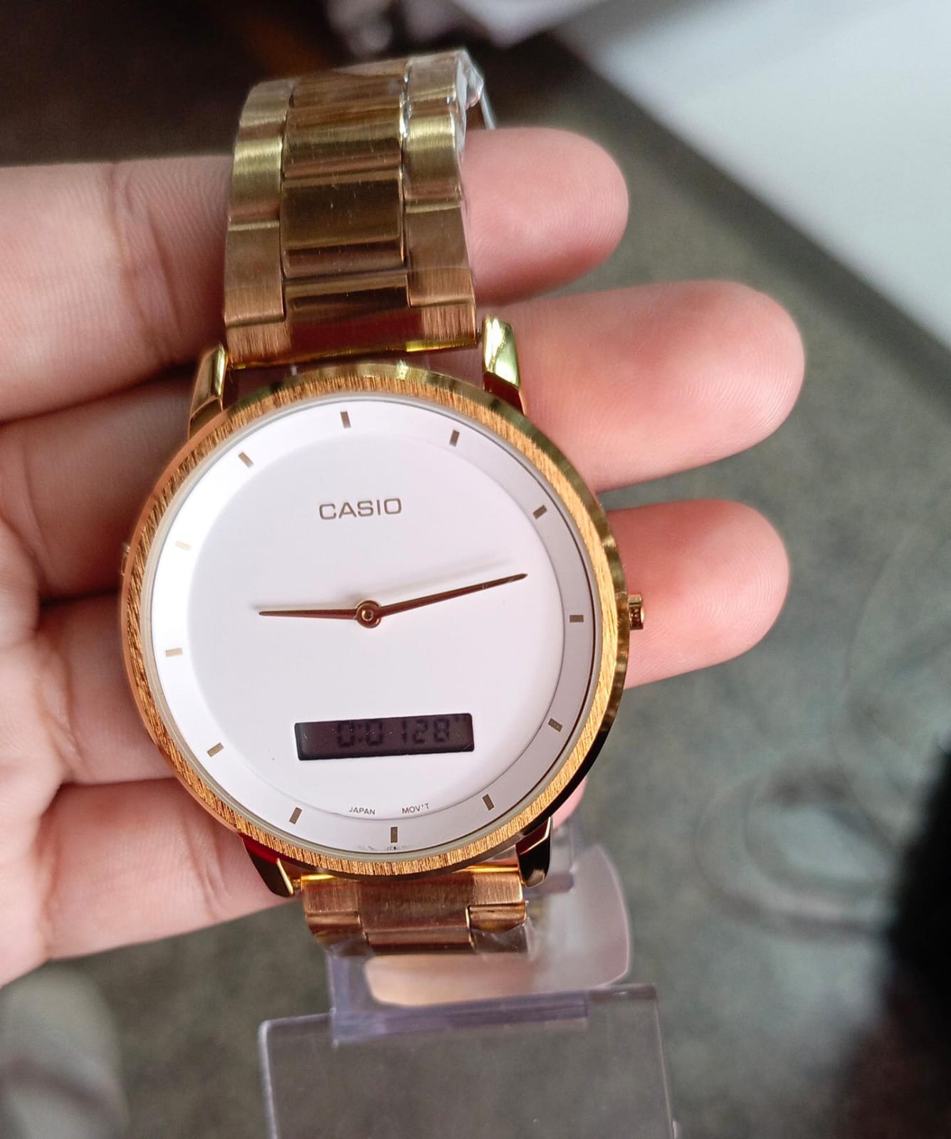Casio Golden White Duo