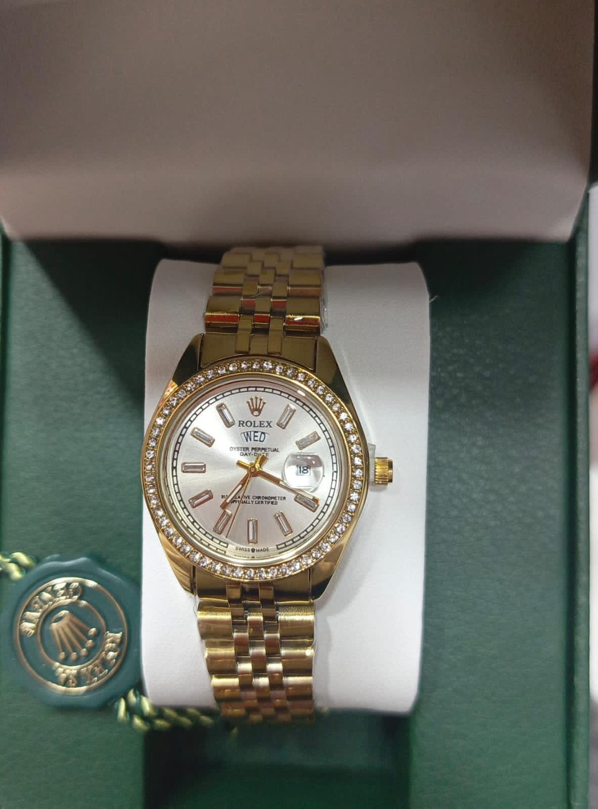 Rolex Gold White Crystal