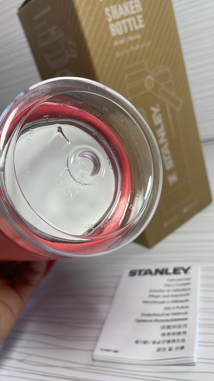 Stanley Activate Shaker