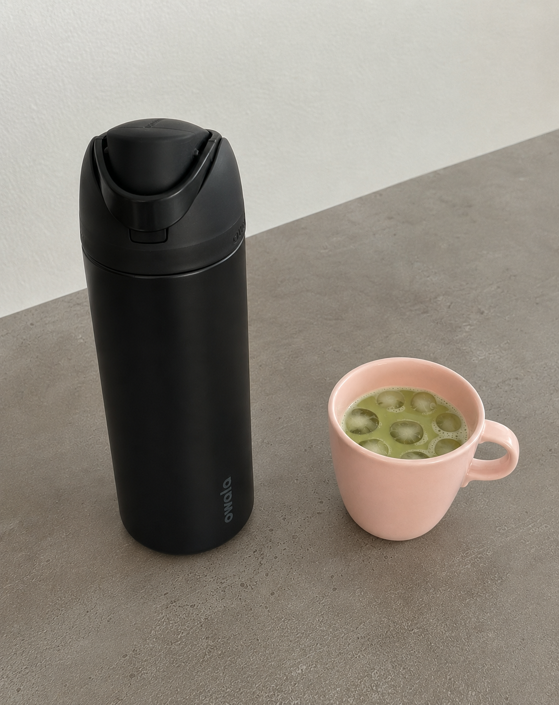 Owala FreeSip Black