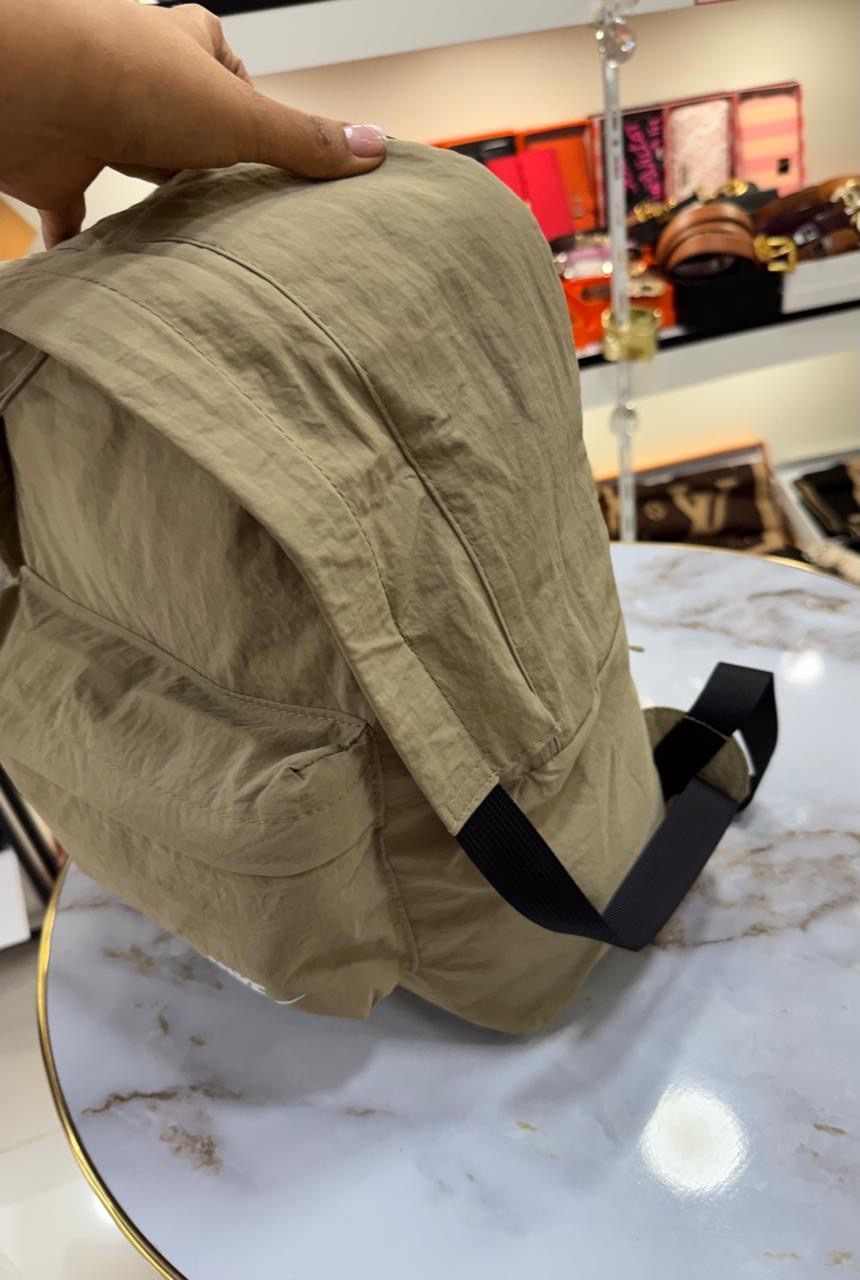 Mochila Nike Essential
