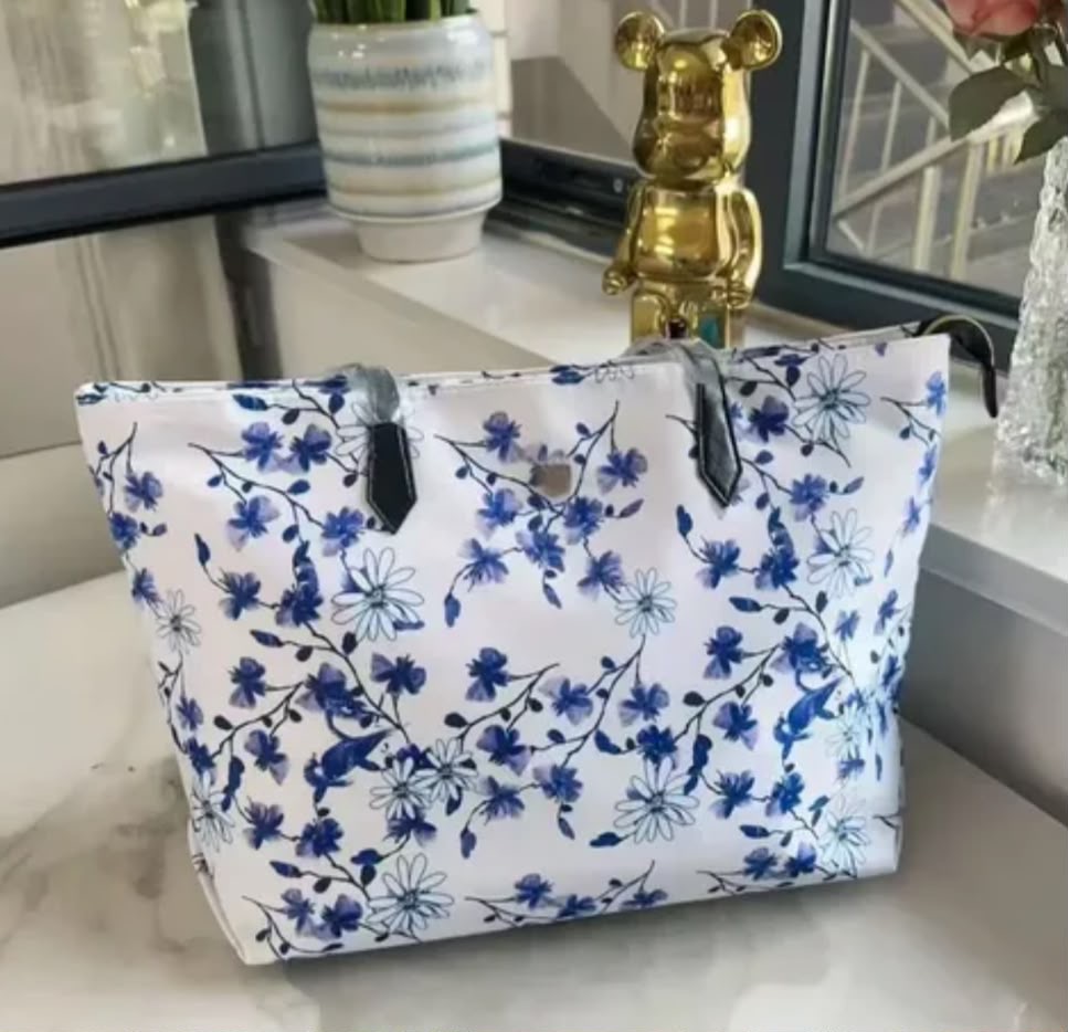  Victoria’s Secret Blue Blossom Floral Tote
