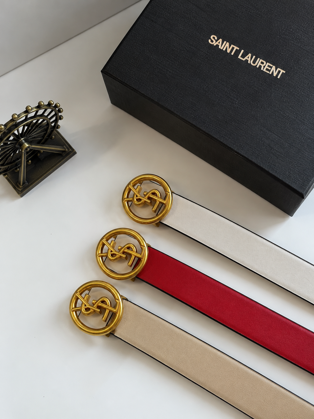 Yves Saint Laurent Golden Éclat Belt
