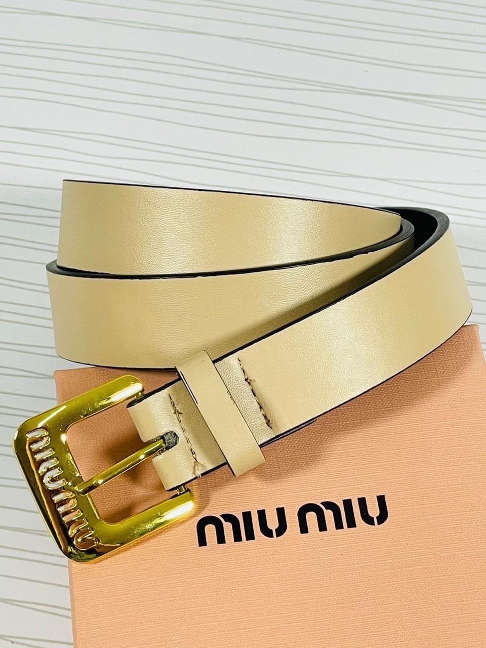 Miu Miu Éclat Signature Belt